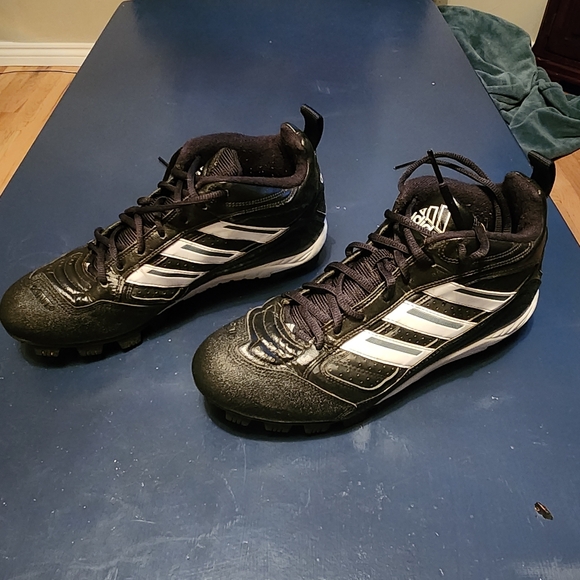 Adidas cleats - Picture 5 of 6